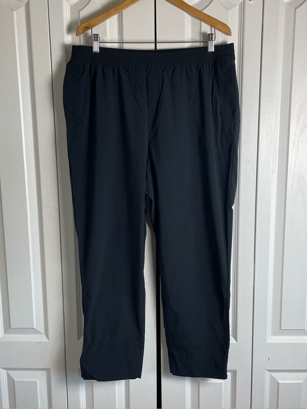Columbia Pull On Hiking Pants Women’s XL Black Cinch Ankle Nylon Tech Elastic